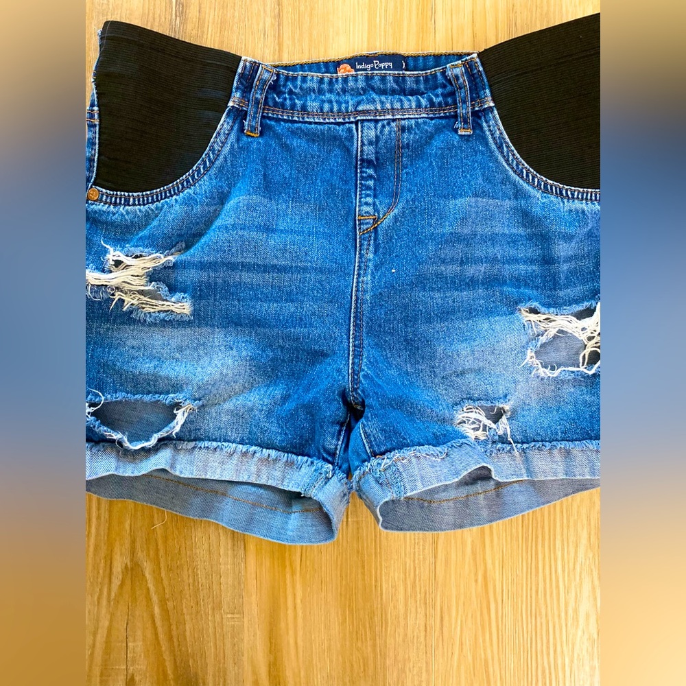 🤩❤️Indigo Poppy Distressed Dark Washed Denim Blue Maternity Jean Shorts